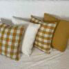 Housse de coussin Vichy safran – Image 3