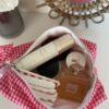 Trousse de toilette Vichy framboise – Image 3